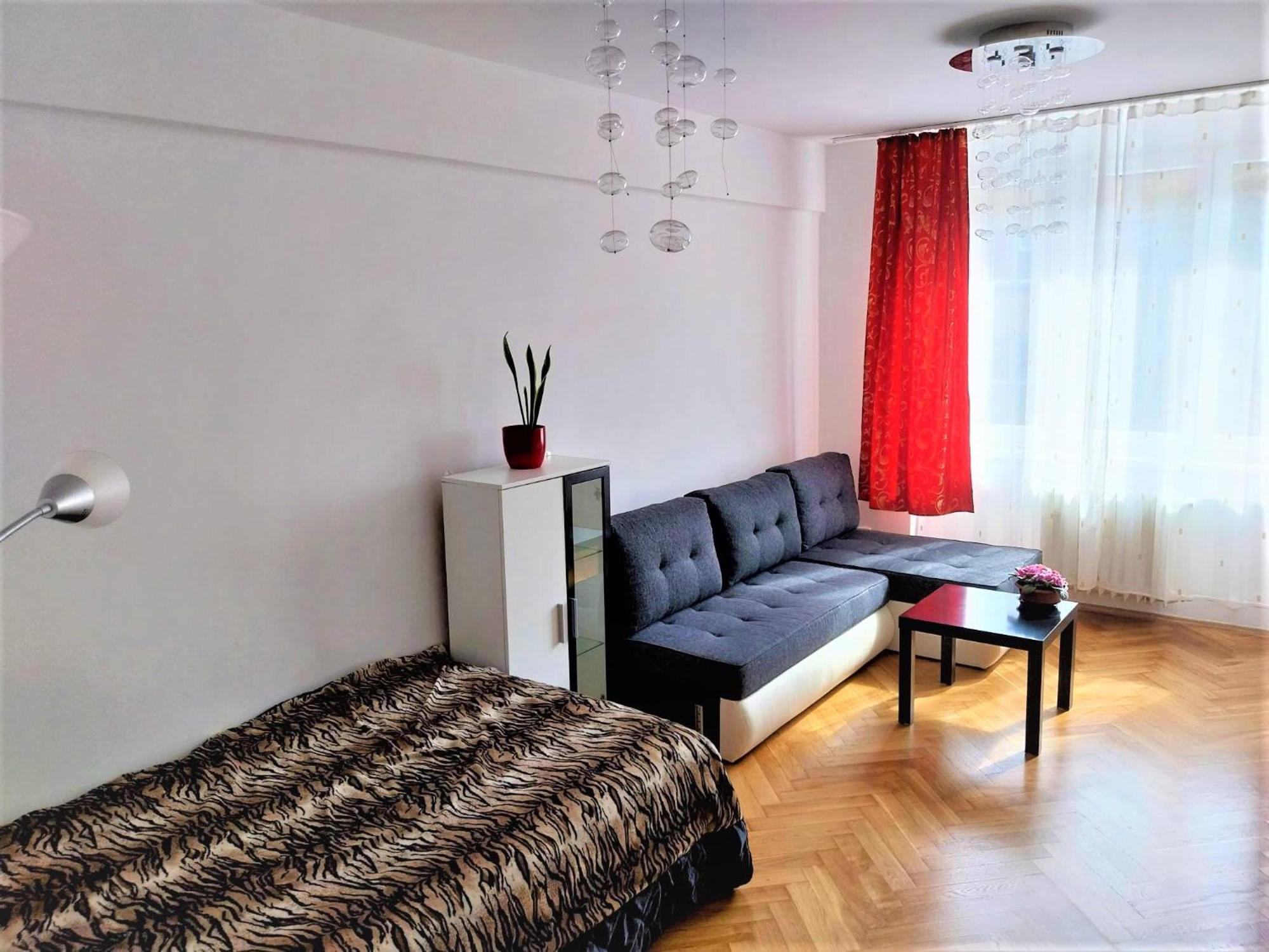 Parking Free One With Netflix In Shared Flat With A Woman In Next And Shared Bathroom And Kitchen No Invoice Privatunterkunft