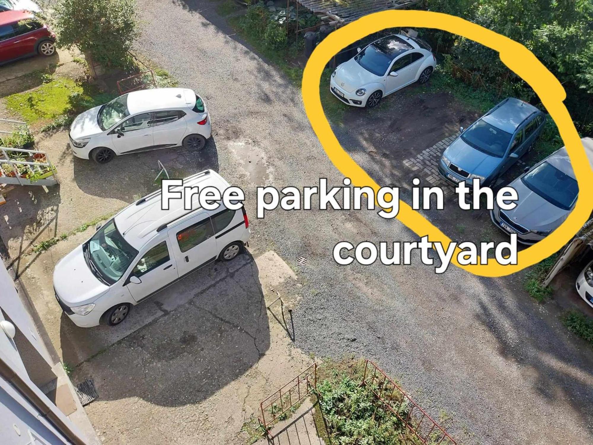Privatunterkunft Parking Free One With Netflix In Shared Flat With A Woman In Next And Shared Bathroom And Kitchen No Invoice Prag